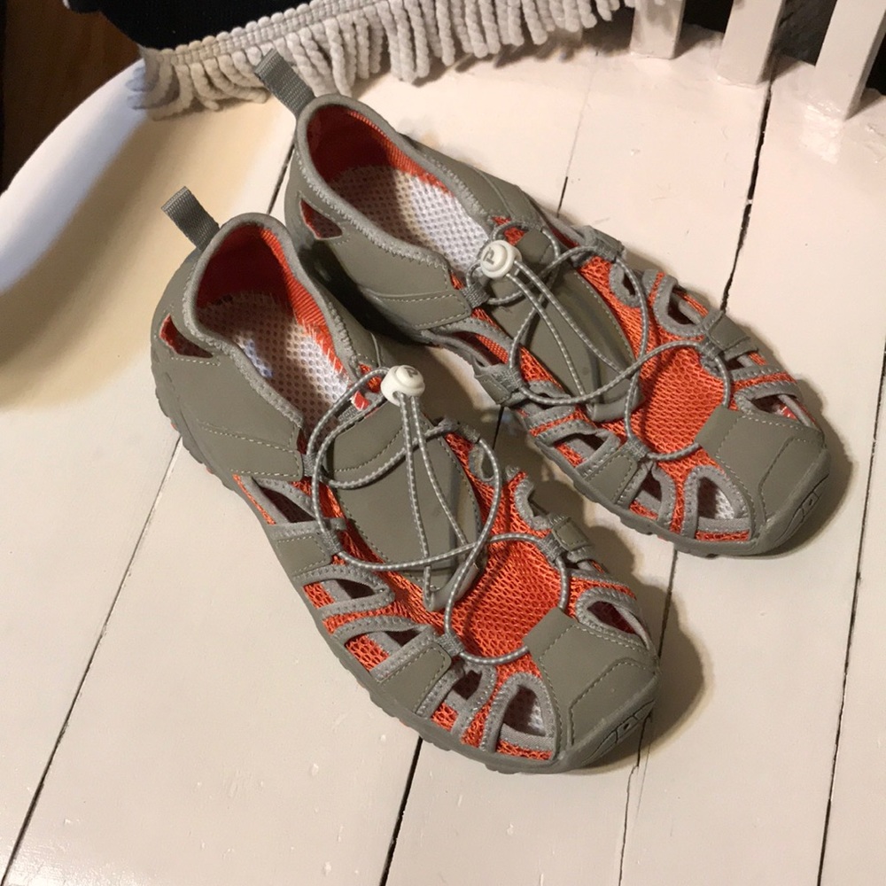 Propet Women Discovery Shoe Size: 8 1/2